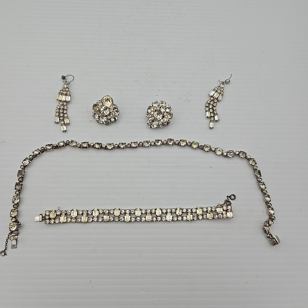 Vintage Kramer of NY Silver-tone Clear Crystal Bracelet, Necklace, Earring Set‎